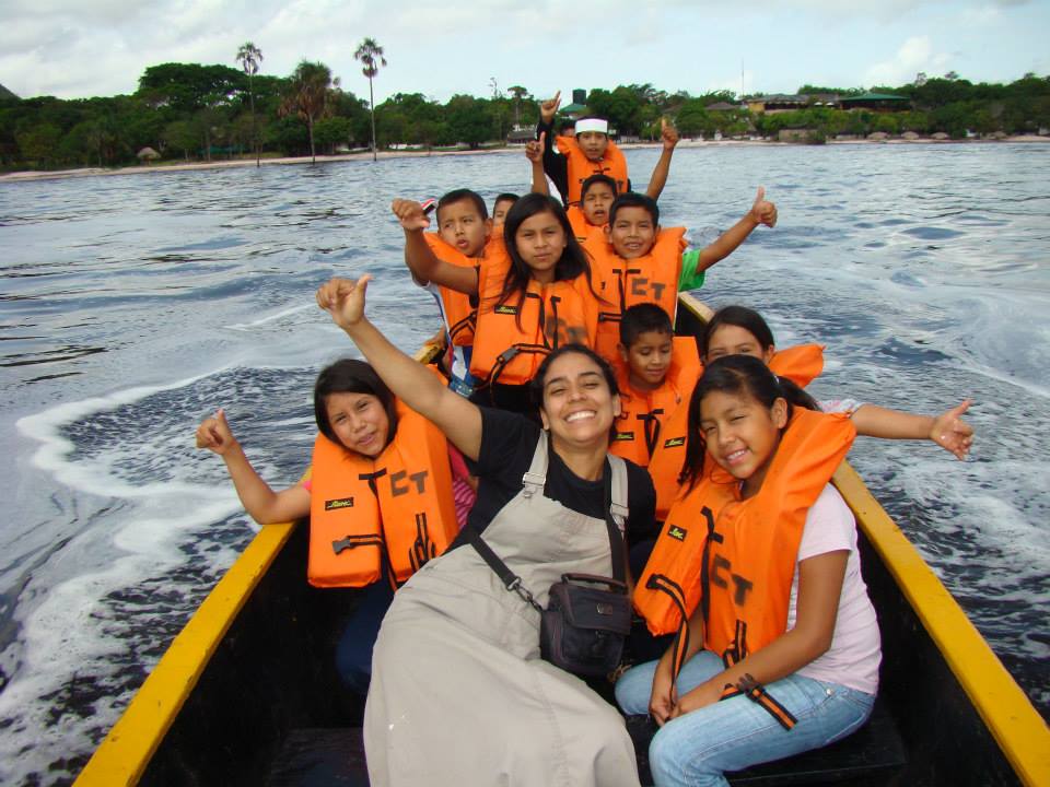 Having fun with the choir in Canaima Lagoon